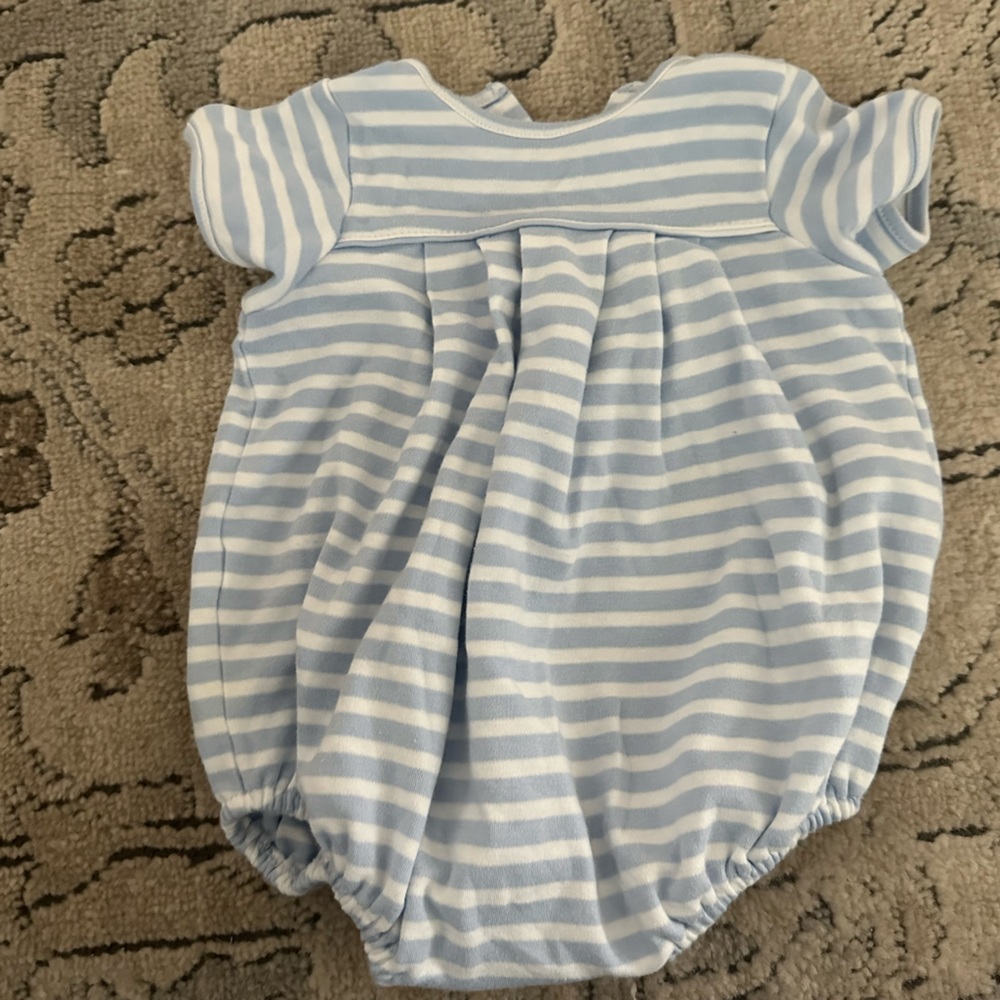 Cotton romper. Boy or girl